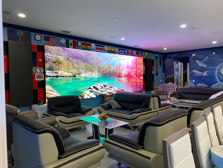 美國(guó)學(xué)校 室內(nèi)P3 LED顯示屏